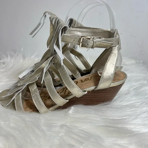 - SAM EDELMAN Gold Fringe Sandal Size 6 - Picture 17 of 17